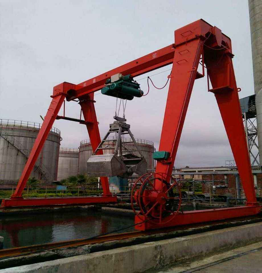 電動葫蘆抓斗門式起重機(jī)